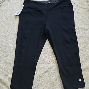 Marika Pants - Marika Sport Black capris sport workout pants Marika Pants - Marika Sport Black capris sport workout pants